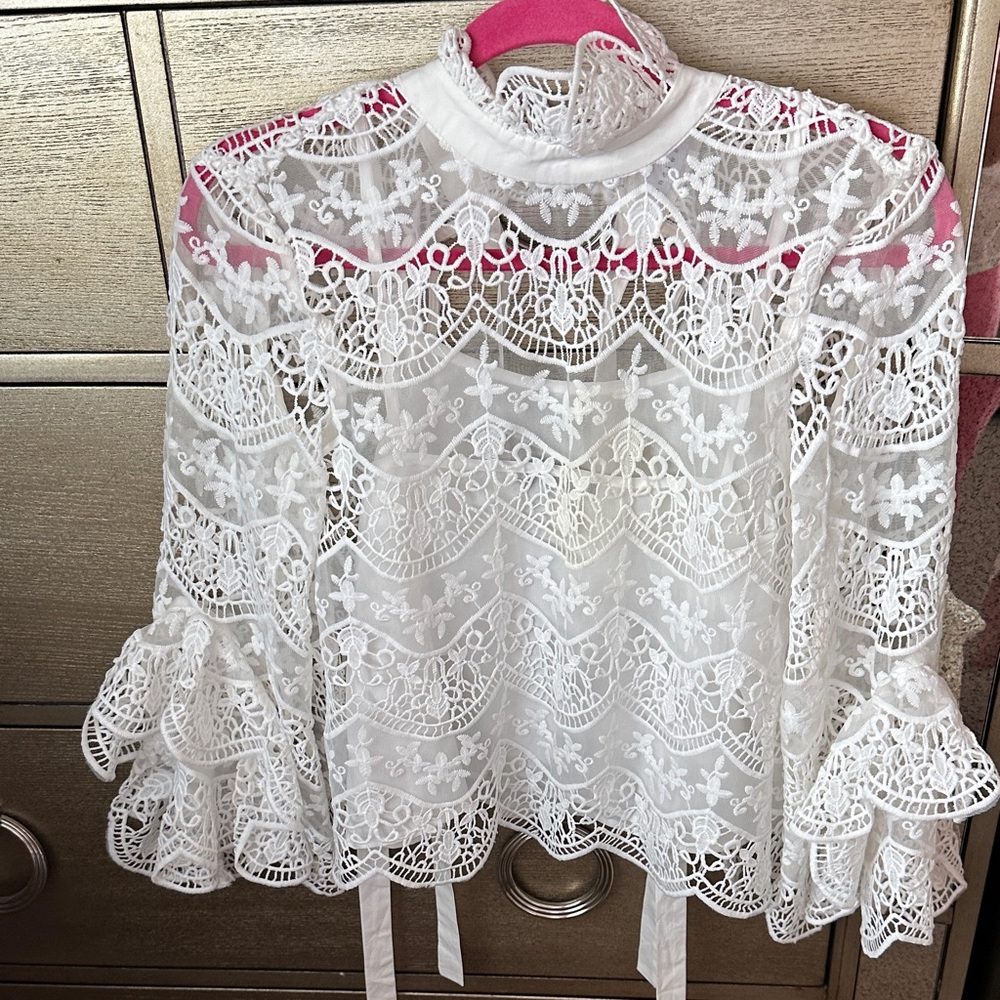 🛍️SALE🛍️ Endless Rose Mock Neck Bell Sleeves Open Back White Lace Blouse - Picture 3 of 6